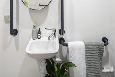 1 bed studio, Lower Gilmore Place, Fountainbridge, Edinburgh, EH39NY - Image 8